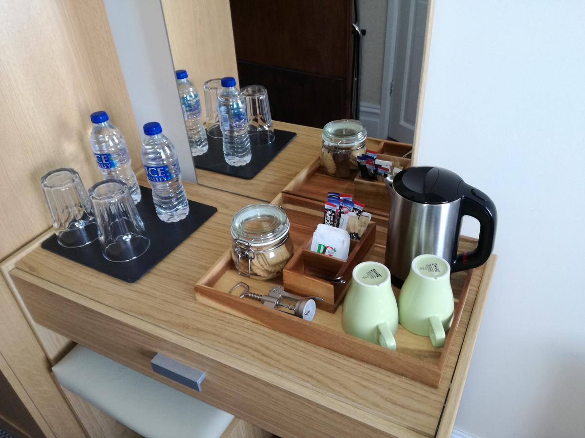 Driftwood B&B Уеймут Екстериор снимка